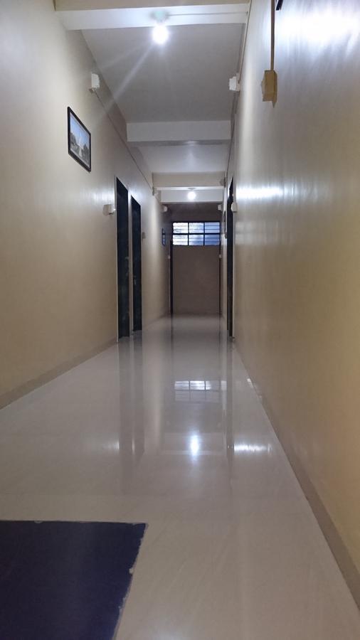 Yuvraj Lodge Osmanabad Exteriör bild